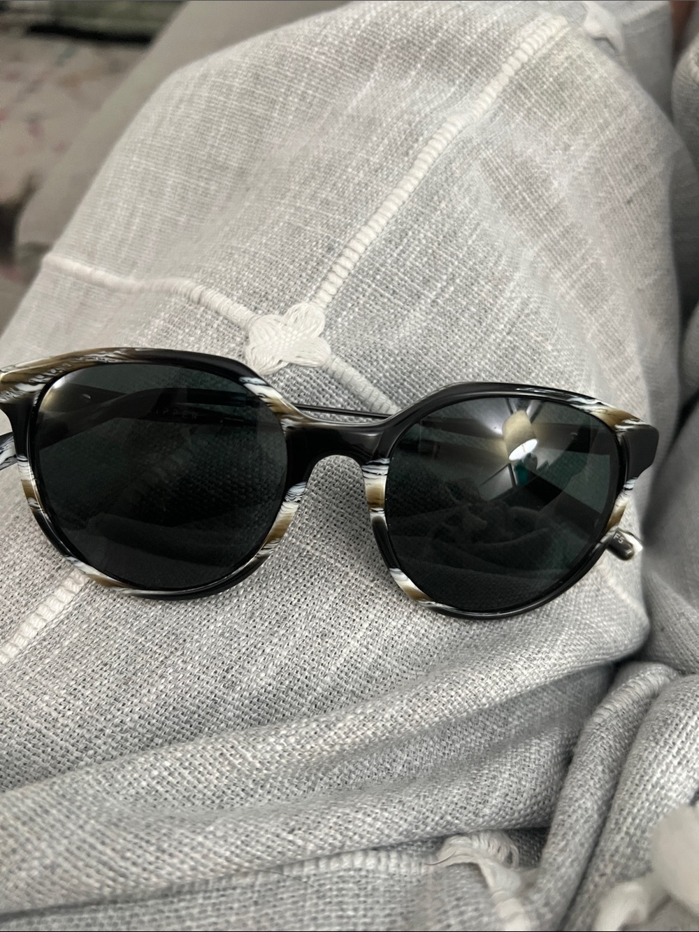Von Zipper Hyde Sunglasses Round Faux Tortoiseshell Frame with Dark Lens $125